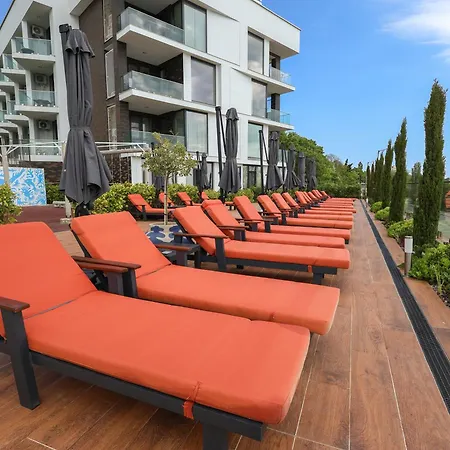 Apartment Seaview & Pool *