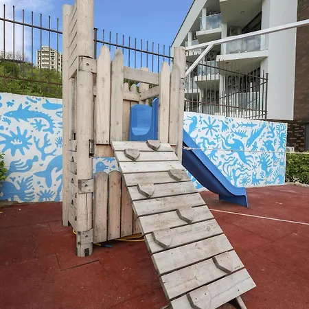 Seaview & Pool Appartement